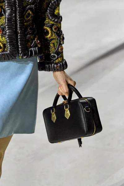 Look 73